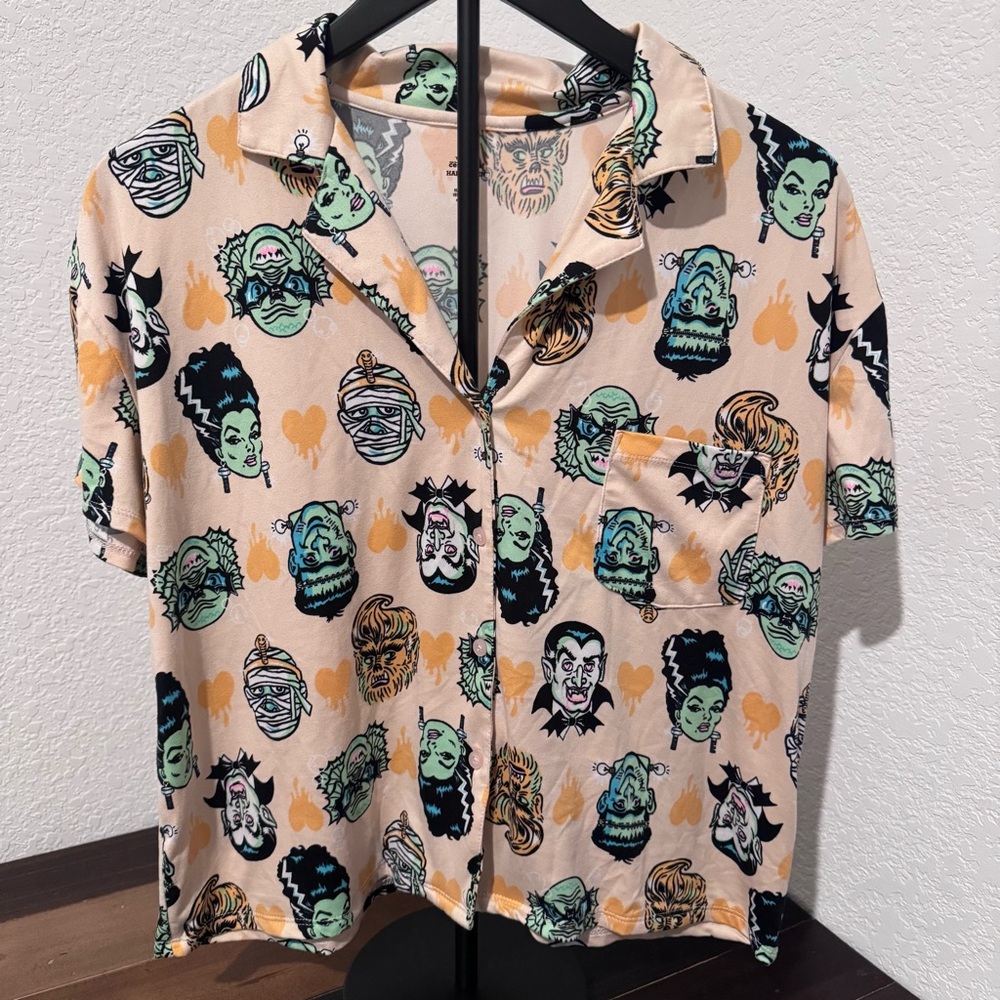 Universal Monsters Pajamas/lounge top